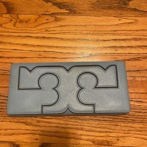 Tory Burch serif leather Blue Montego clutch